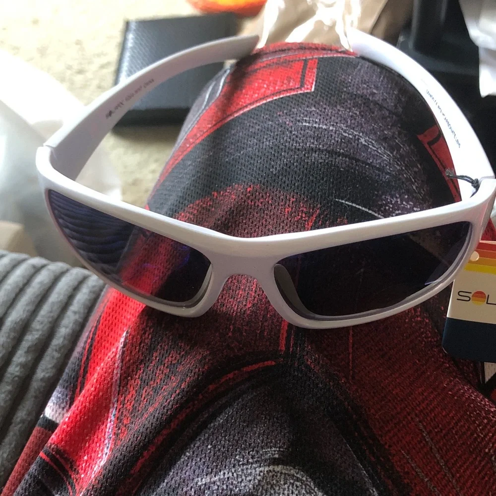 Men White Sunglasses with Dark Lenses